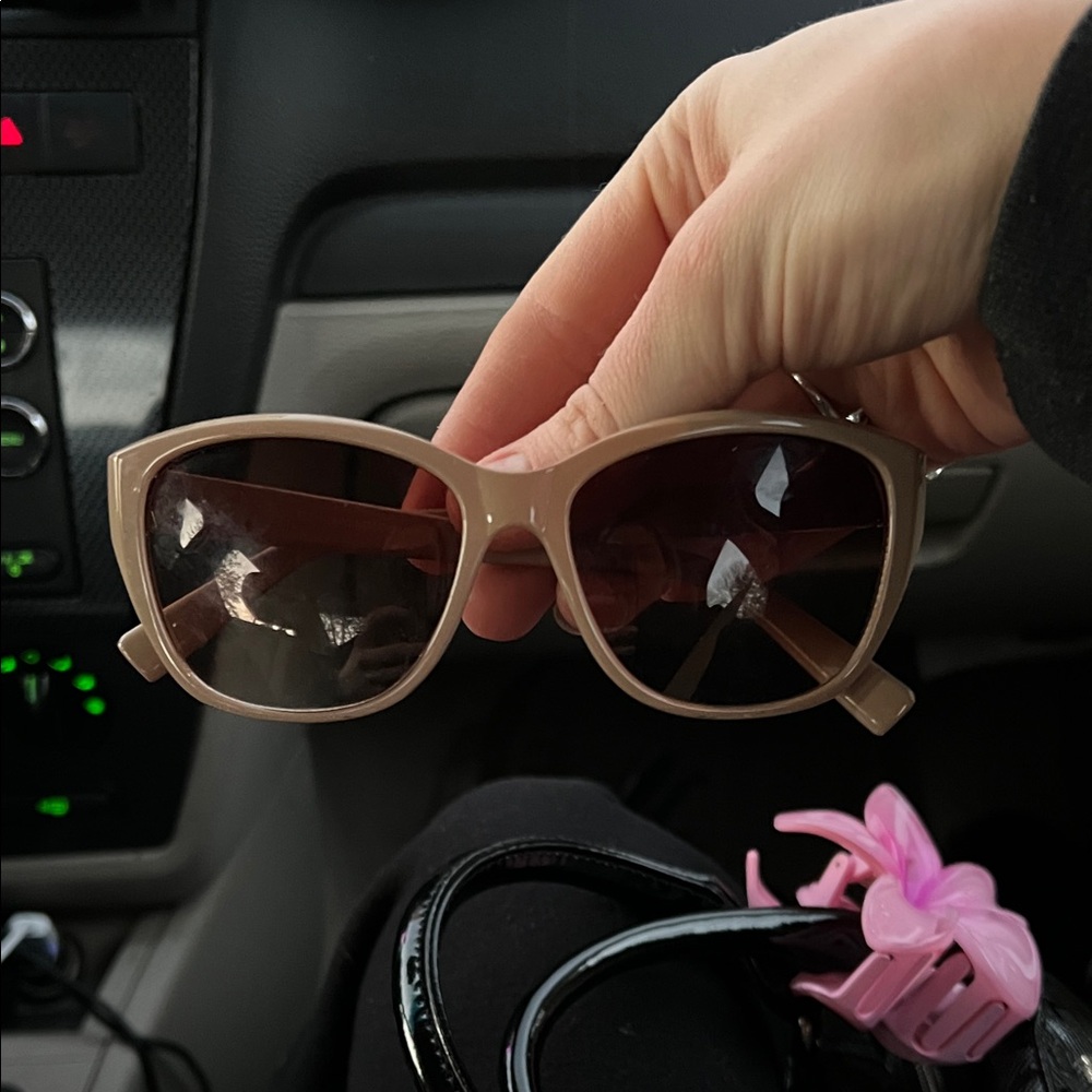 Catherine Malandrino Beige Sunglasses